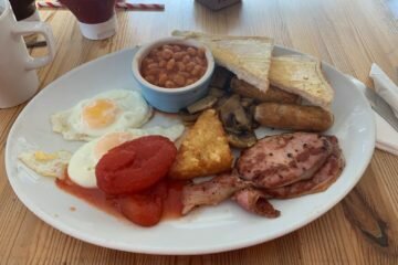 Cornmarket Cafe Bistro - Full English Breakfast - Warminster